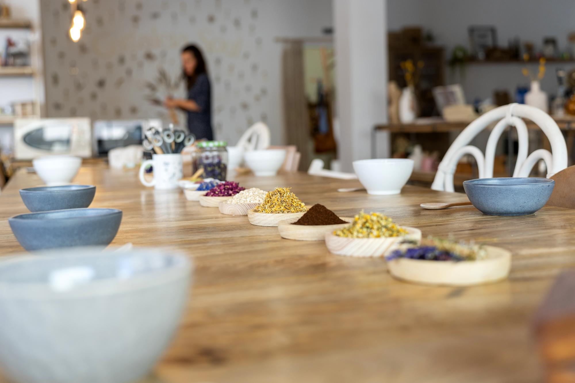 Inviting kitchen workshop space